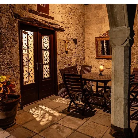 Peace House Kyrenia Villa *